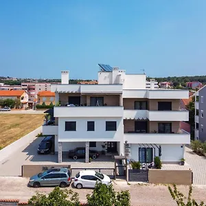 https://villa-barmel.pula-hotels.org